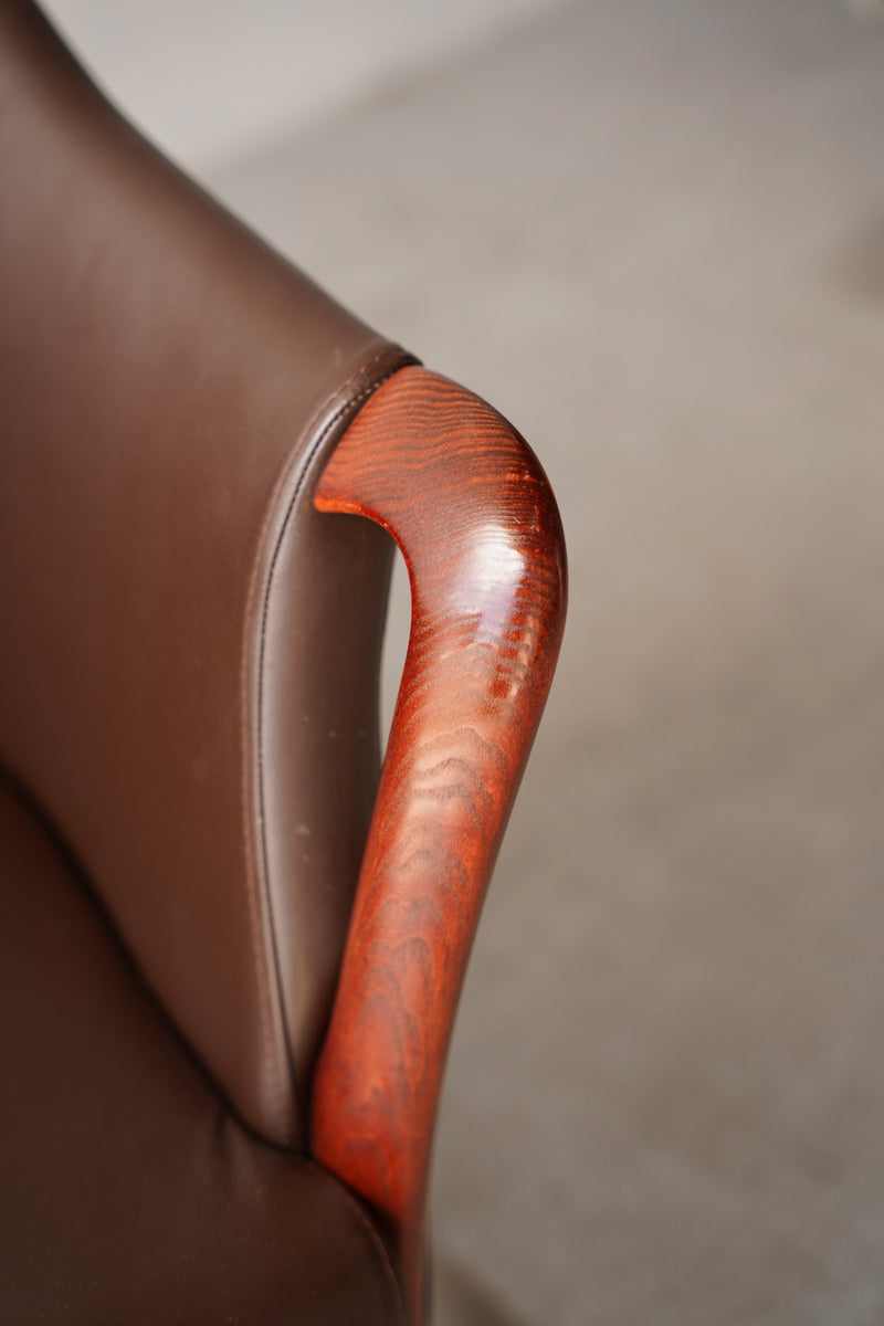 レザー 1シーター ソファ <br>大阪店 - ヴィンテージ SHARK ATTACK