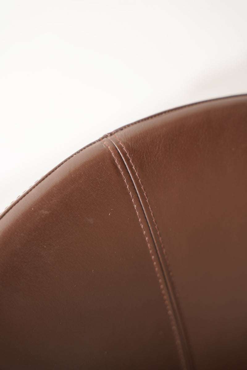 レザー 1シーター ソファ <br>大阪店 - ヴィンテージ SHARK ATTACK