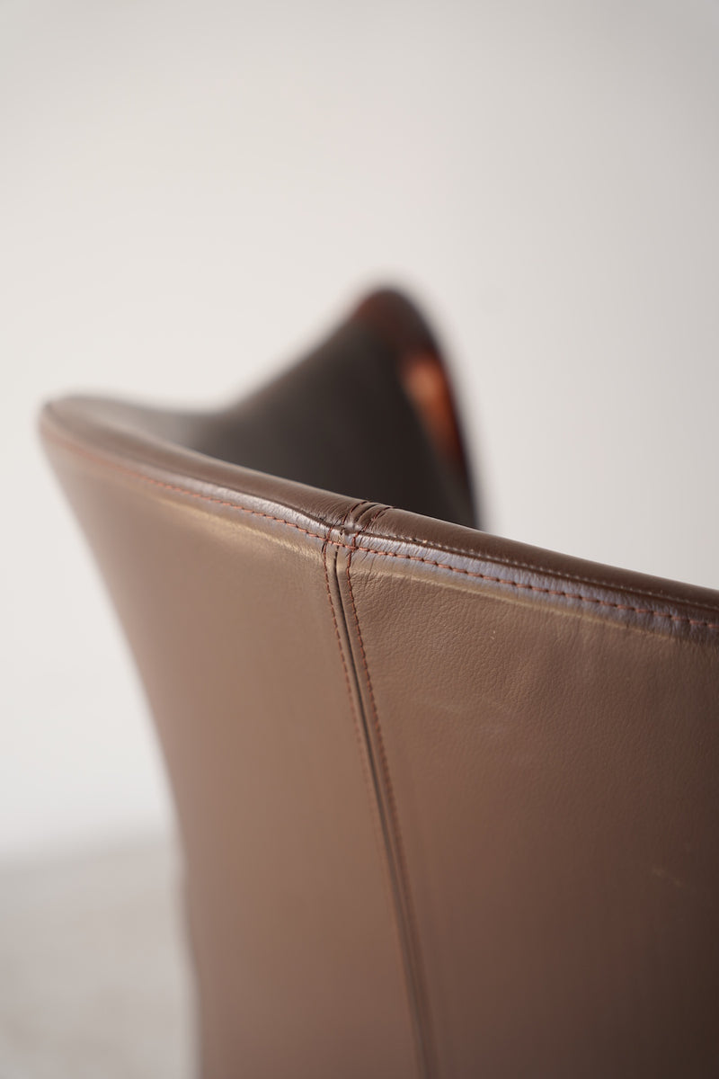 レザー 1シーター ソファ <br>大阪店 - ヴィンテージ SHARK ATTACK