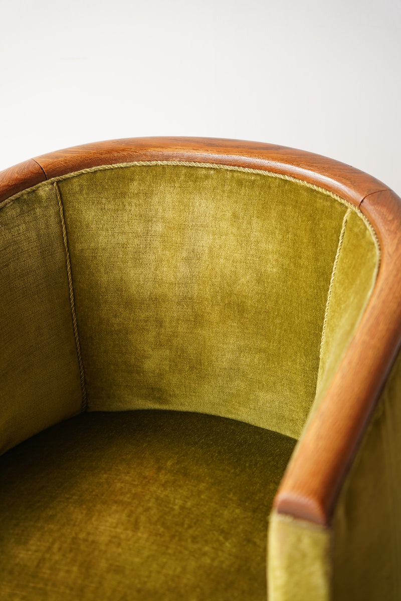 1シーター ソファ <br>大和店 - ヴィンテージ SHARK ATTACK