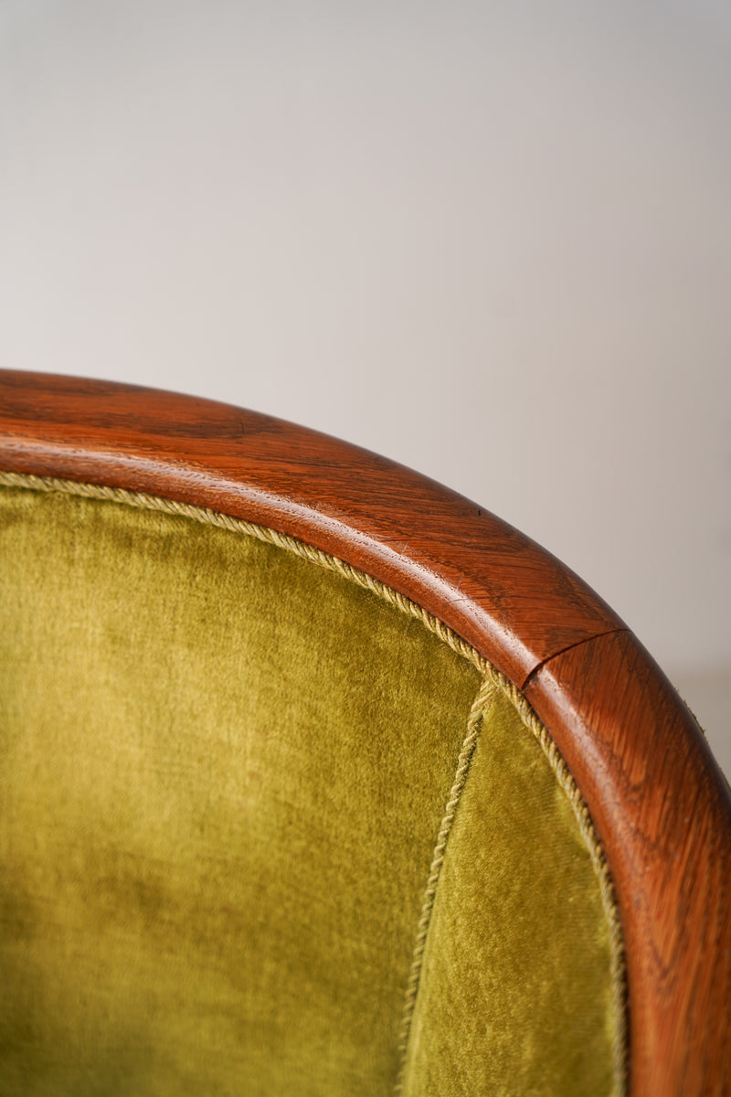 1シーター ソファ <br>大和店 - ヴィンテージ SHARK ATTACK