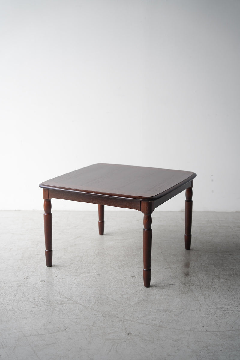 チークウッド コーヒーテーブル <br>大和店 - ヴィンテージ SHARK ATTACK