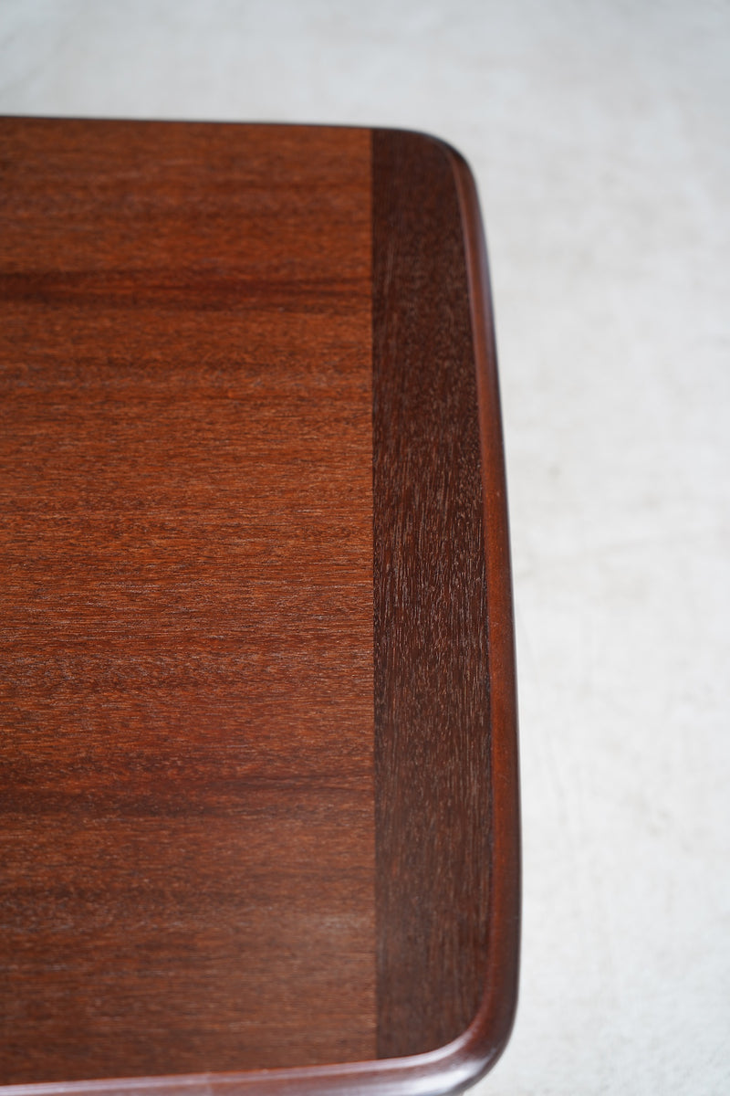 チークウッド コーヒーテーブル <br>大和店 - ヴィンテージ SHARK ATTACK