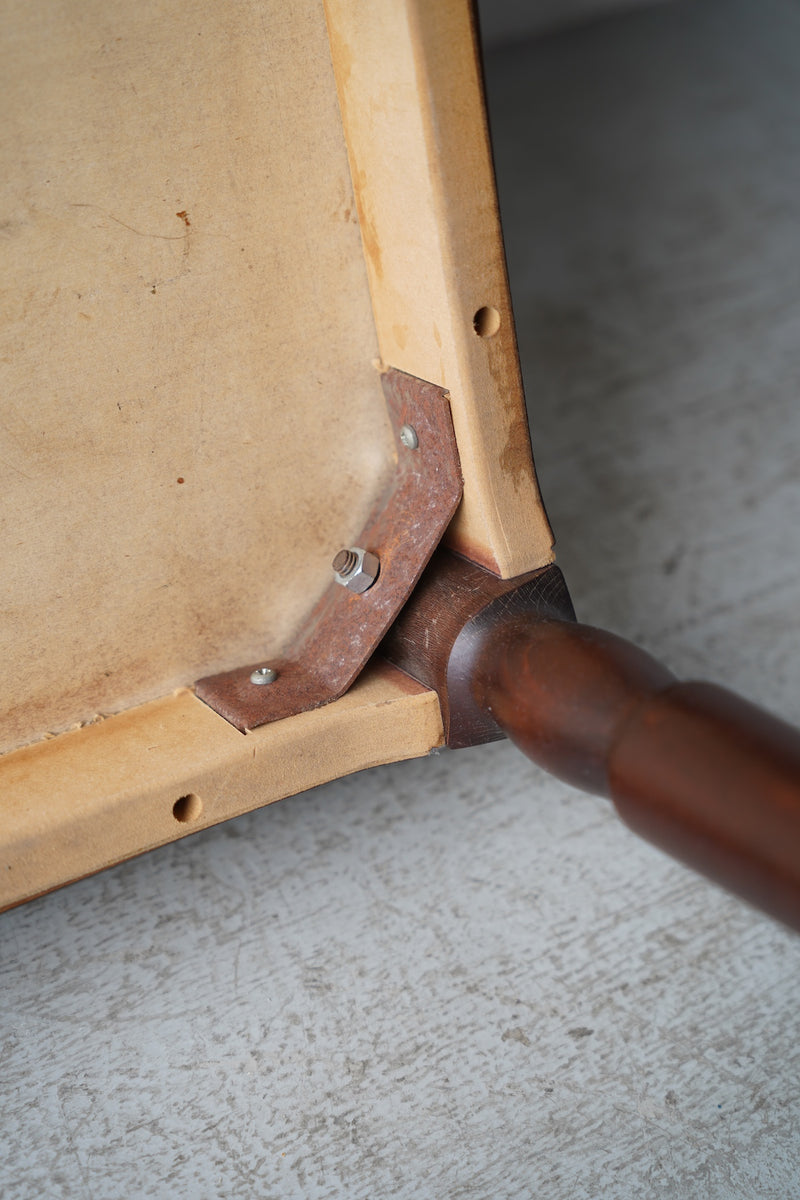 チークウッド コーヒーテーブル <br>大和店 - ヴィンテージ SHARK ATTACK