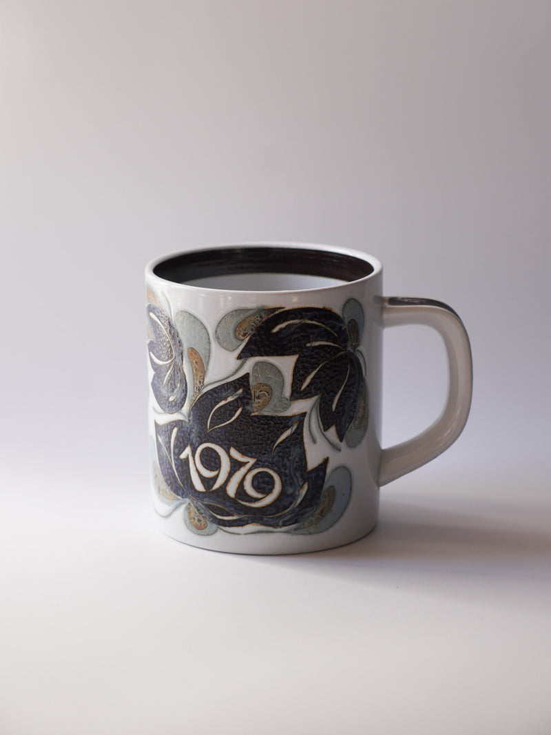 Royal Copenhagen<br>イヤーマグ/1979<br>Denmark<br>bob's box