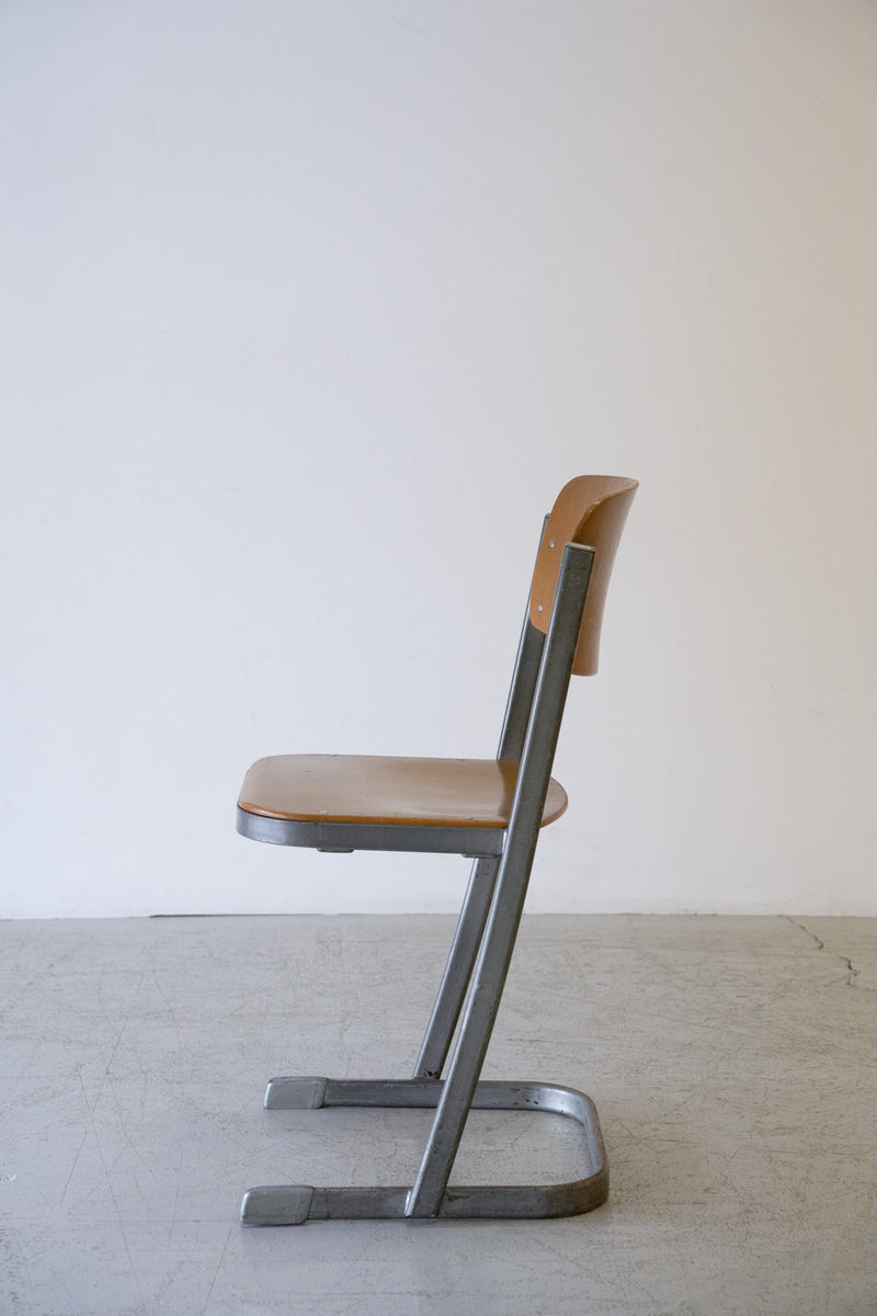 stacking iron chair vintage<br> Yamato store