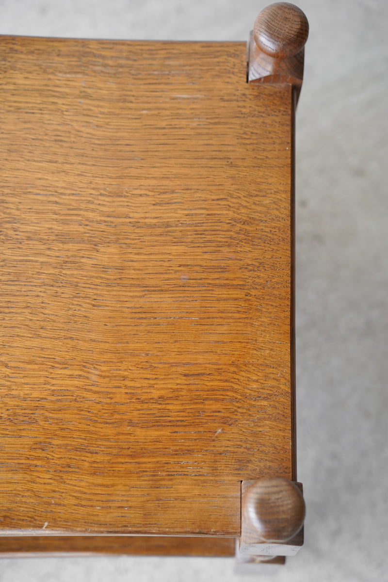 オークウッド サイドテーブル <br>大和店 - ヴィンテージ SHARK ATTACK