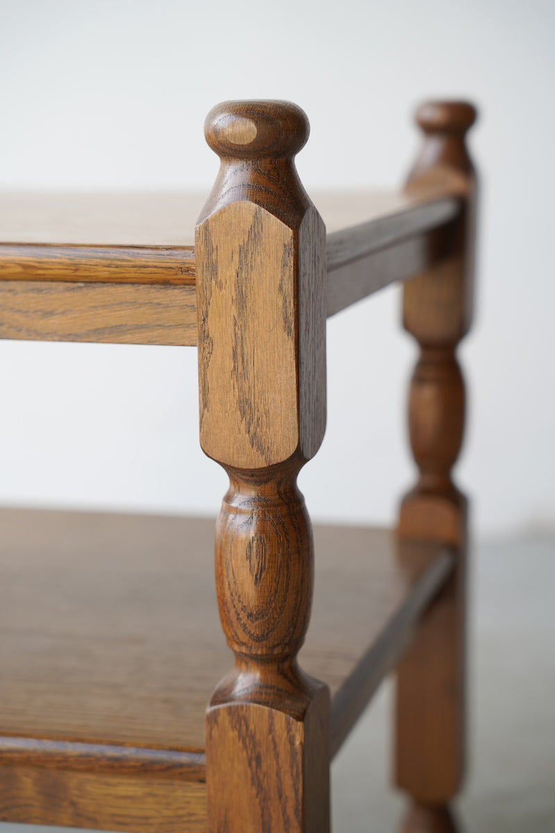 オークウッド サイドテーブル <br>大和店 - ヴィンテージ SHARK ATTACK