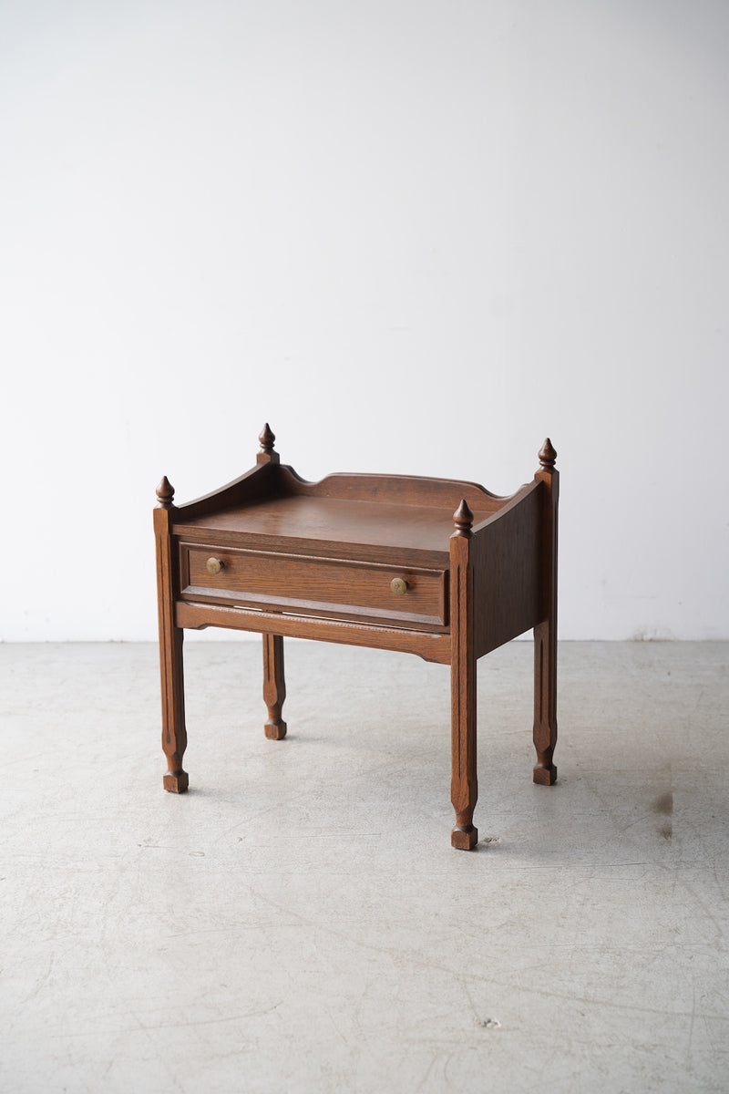 オークウッド ナイトテーブル/キャビネット <br>大和店 - ヴィンテージ SHARK ATTACK