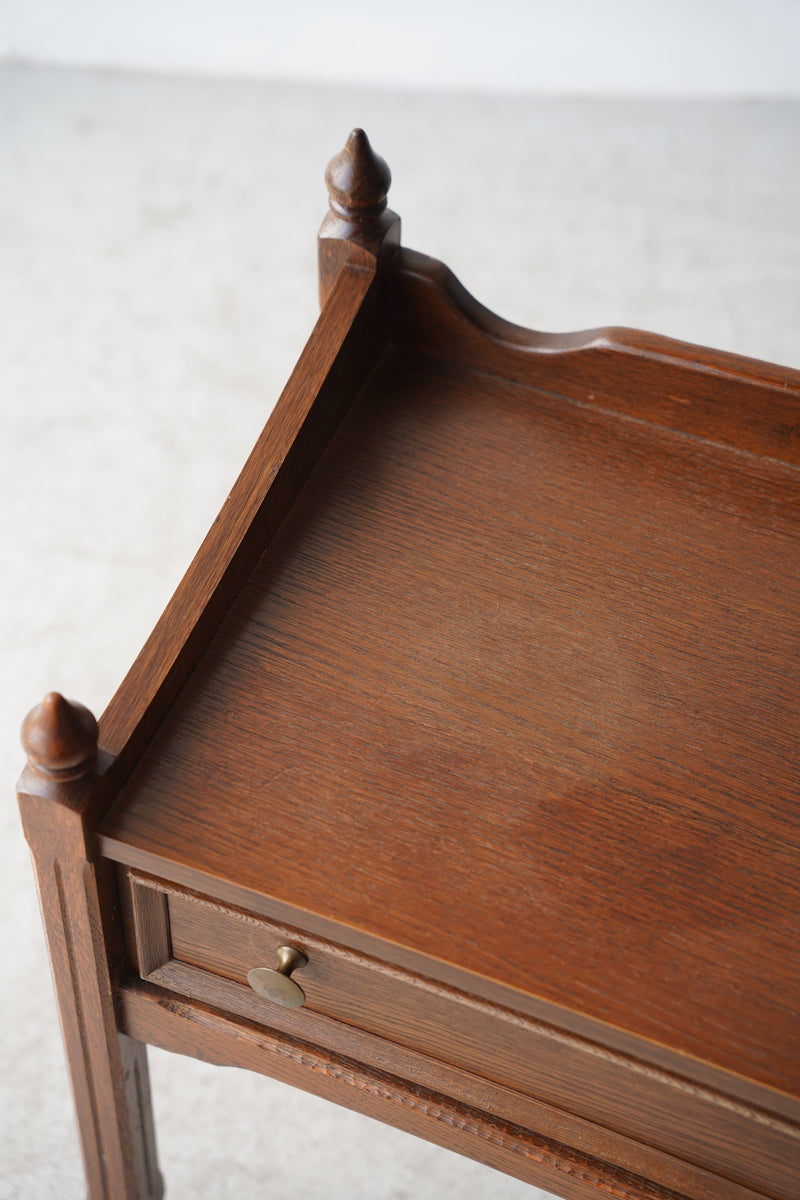 オークウッド ナイトテーブル/キャビネット <br>大和店 - ヴィンテージ SHARK ATTACK