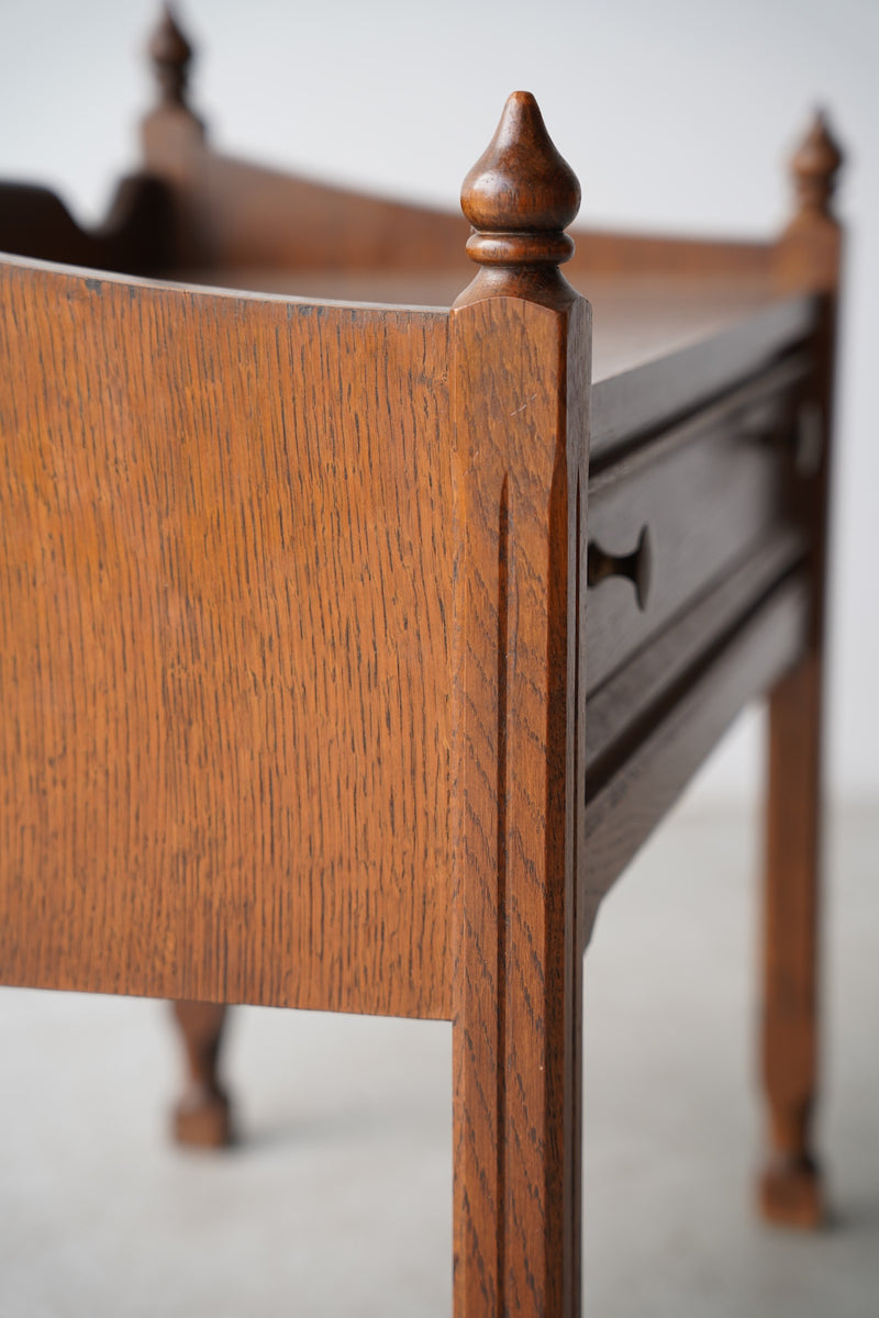 オークウッド ナイトテーブル/キャビネット <br>大和店 - ヴィンテージ SHARK ATTACK