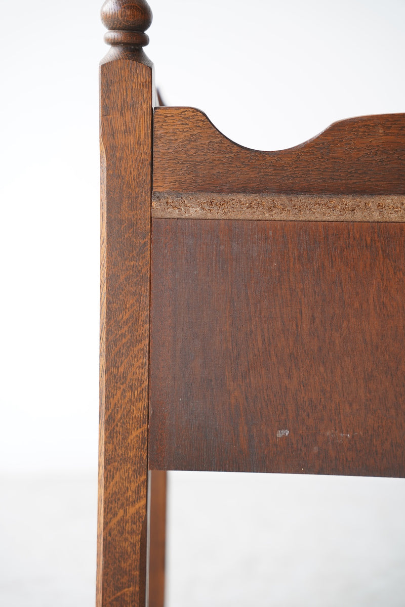 オークウッド ナイトテーブル/キャビネット <br>大和店 - ヴィンテージ SHARK ATTACK