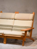 GETAMA社 , Hans J. Wegner <br> GE375 2シーターソファ <br> 1969 , Denmark <br> bob's box