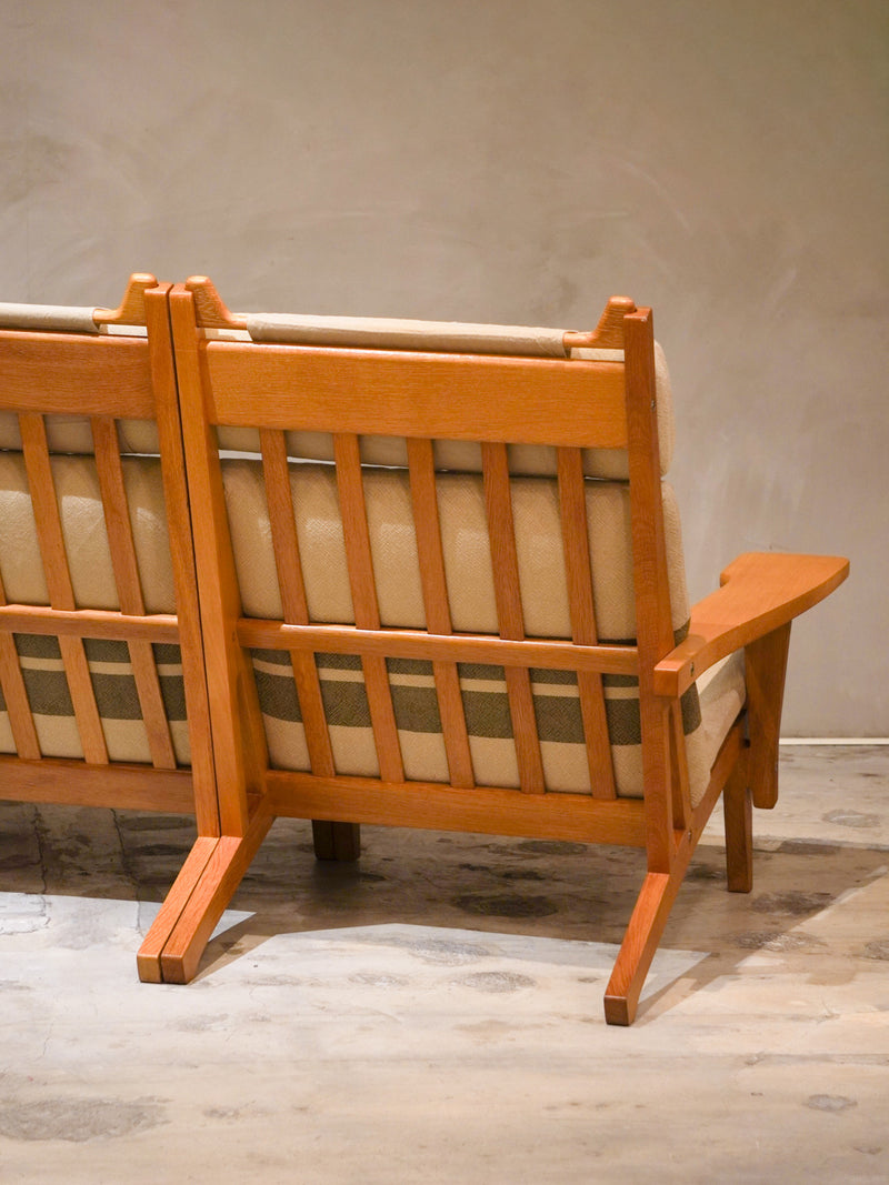 GETAMA社 , Hans J. Wegner <br> GE375 2シーターソファ <br> 1969 , Denmark <br> bob's box