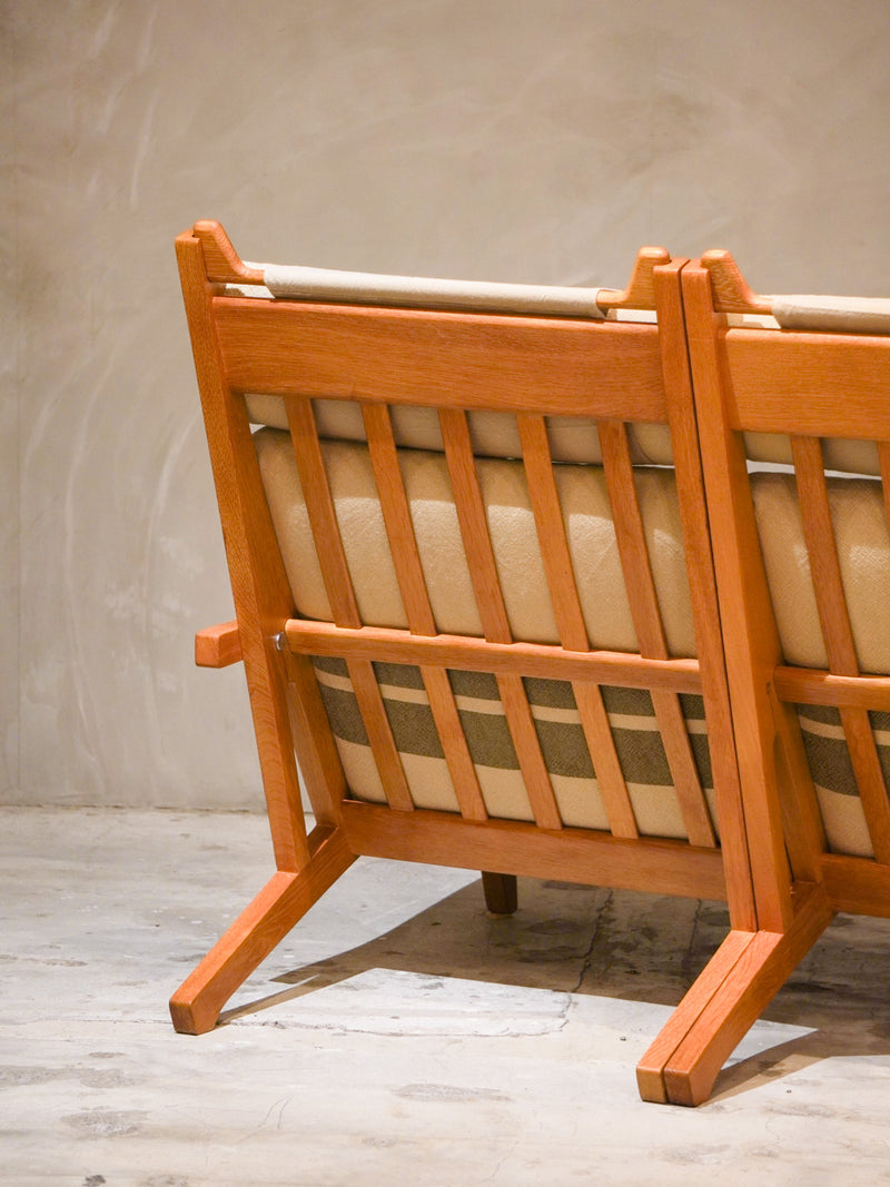 GETAMA社 , Hans J. Wegner <br> GE375 2シーターソファ <br> 1969 , Denmark <br> bob's box