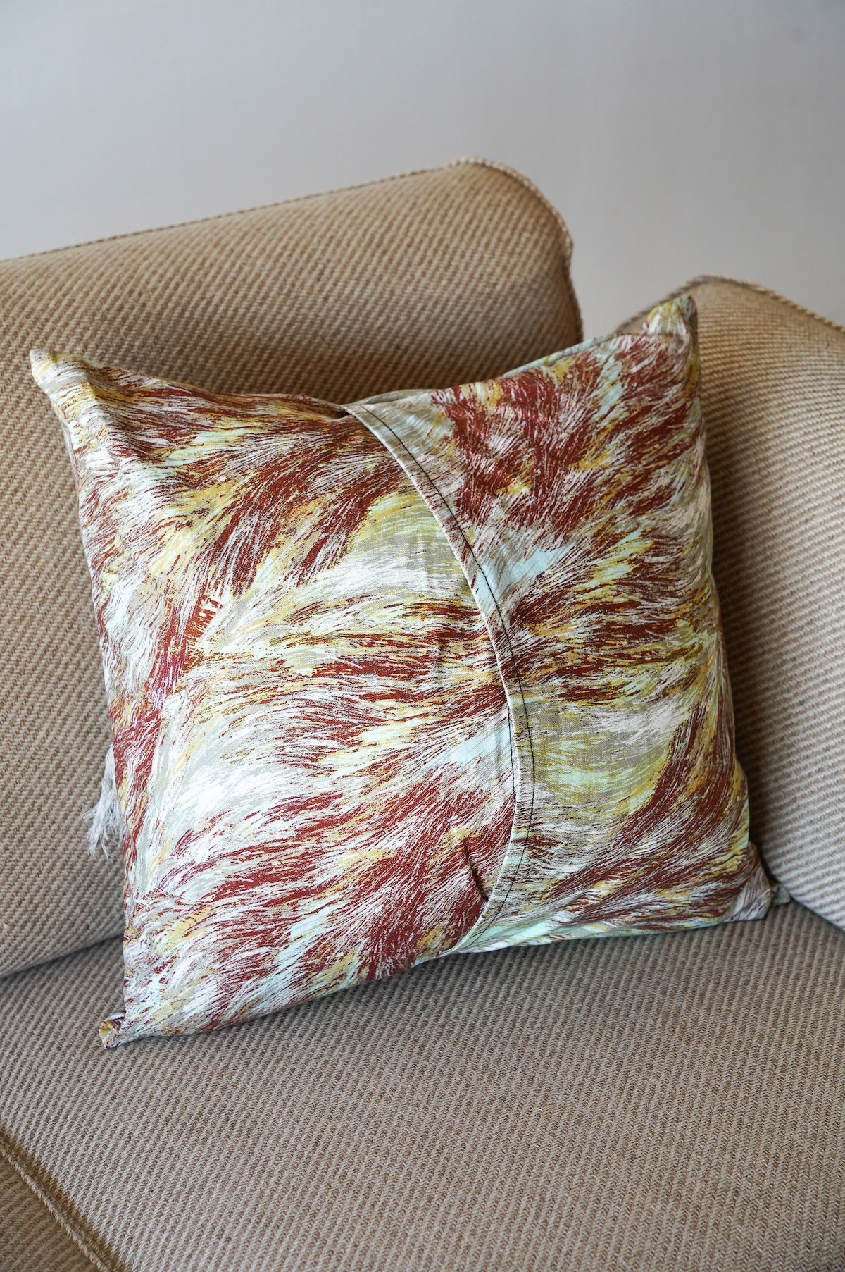 PORTRAIT LAB<br>Fabric object cover "Eye"S size Texture fur (カバーのみ)<br>大阪店・大和店 - ヴィンテージ SHARK ATTACK