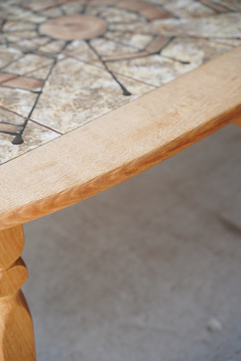 タイルトップ コーヒーテーブル <br>TAMAGAWA BASE - ヴィンテージ SHARK ATTACK