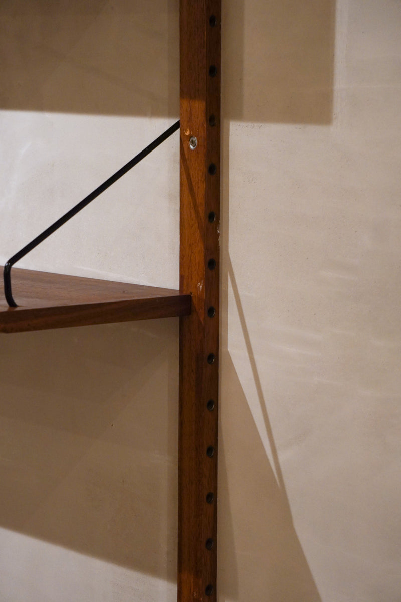 CADO社 Poul Cadovius<br>Royal System ウォールユニットシェルフ<br>1960's , Denmark<br>bob's box - ヴィンテージ SHARK ATTACK