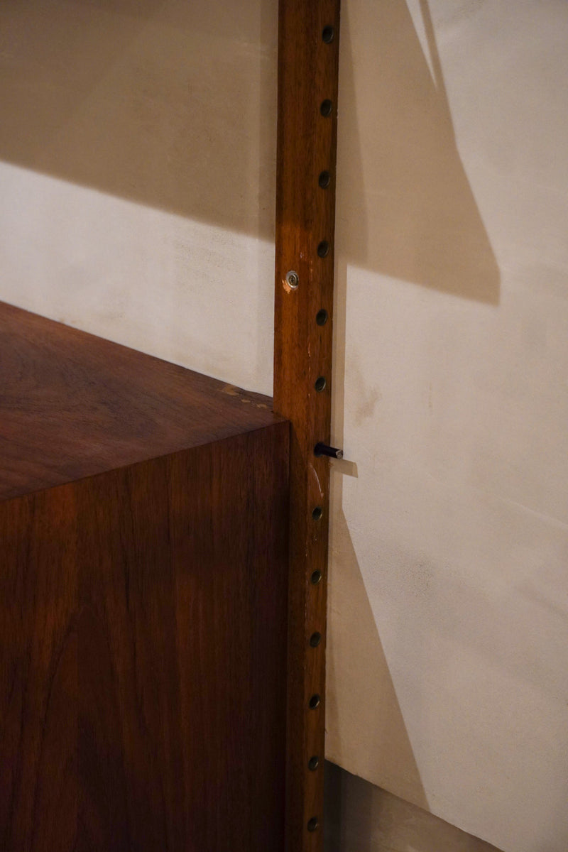 CADO社 Poul Cadovius<br>Royal System ウォールユニットシェルフ<br>1960's , Denmark<br>bob's box - ヴィンテージ SHARK ATTACK