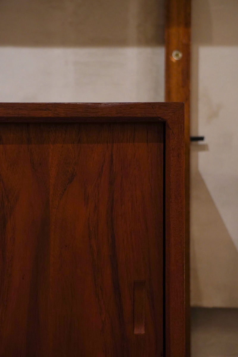 CADO社 Poul Cadovius<br>Royal System ウォールユニットシェルフ<br>1960's , Denmark<br>bob's box - ヴィンテージ SHARK ATTACK