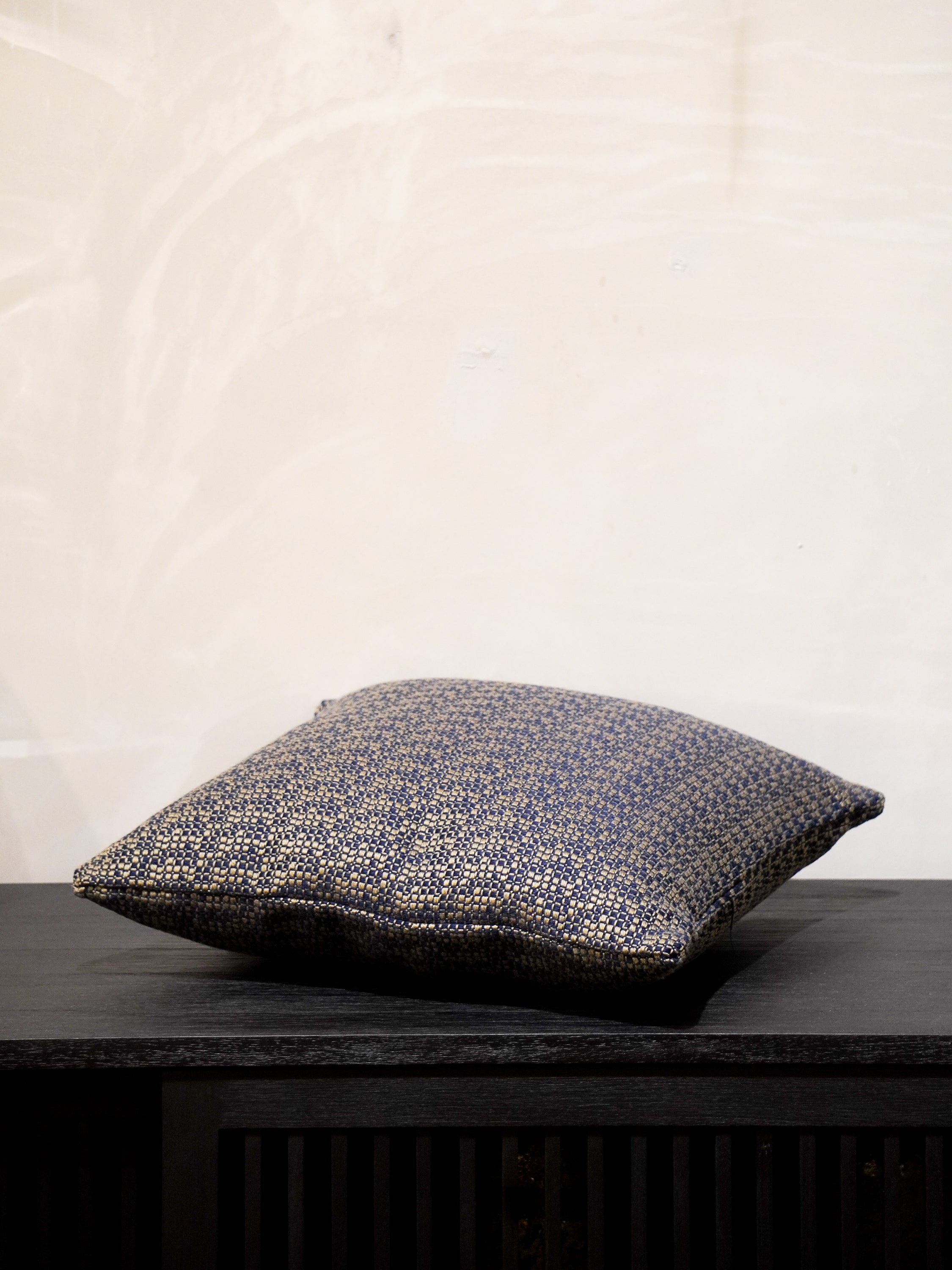 CUSHION – SHARK ATTACK ONLINE SHOP