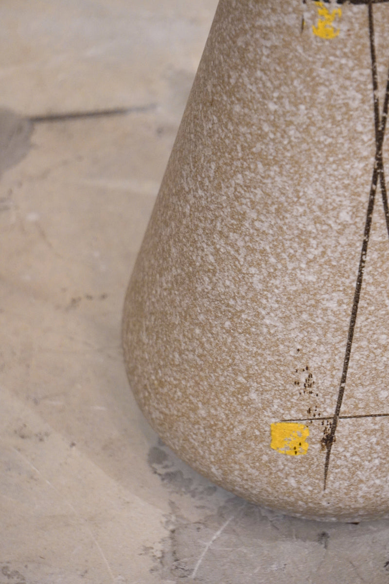 Fat Lava<br>セラミック フラワーベース <br>West Germany<br>bob's box - ヴィンテージ SHARK ATTACK