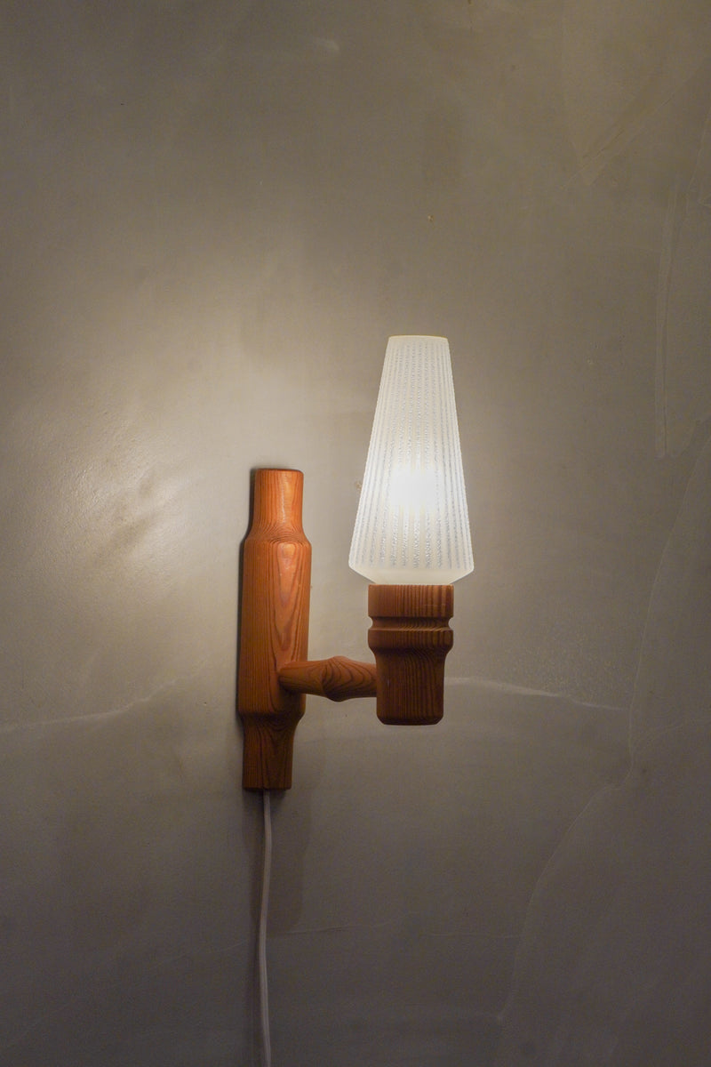 WALL LAMP