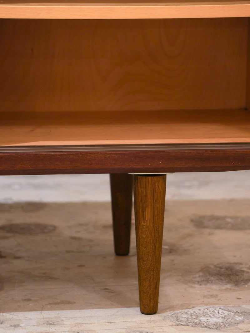 Hundevad & Co社 , Poul Hundevad<br>ウッド サイドボード <br>Denmark <br>bob's box