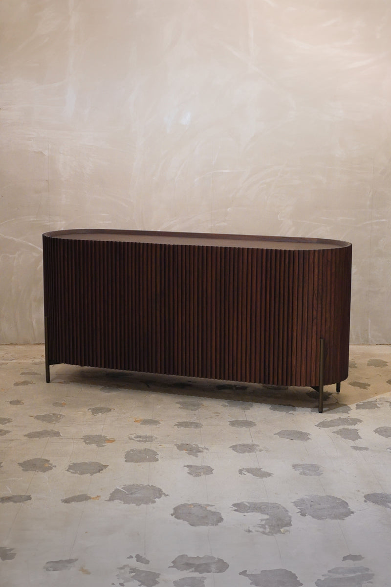 Versmissen<br>Pogoro Sideboard<br>bob's box - ヴィンテージ SHARK ATTACK