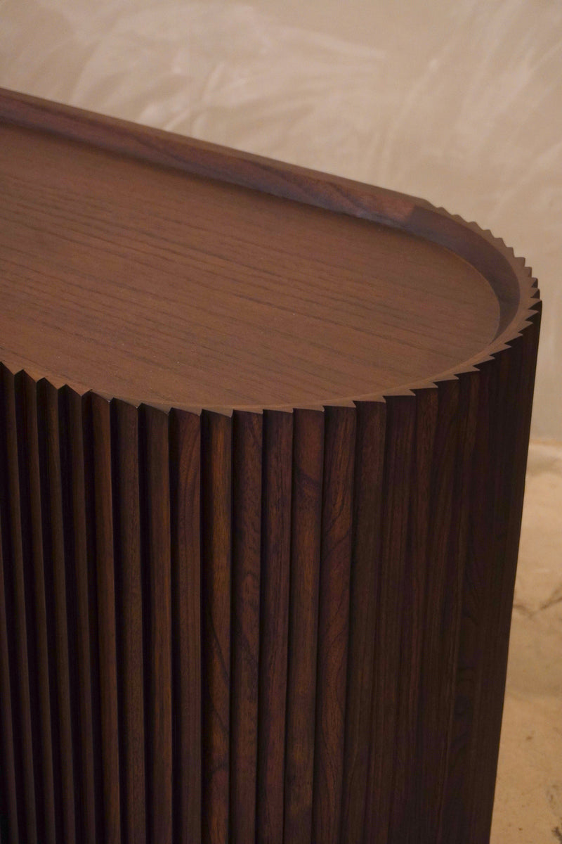 Versmissen<br>Pogoro Sideboard<br>bob's box - ヴィンテージ SHARK ATTACK