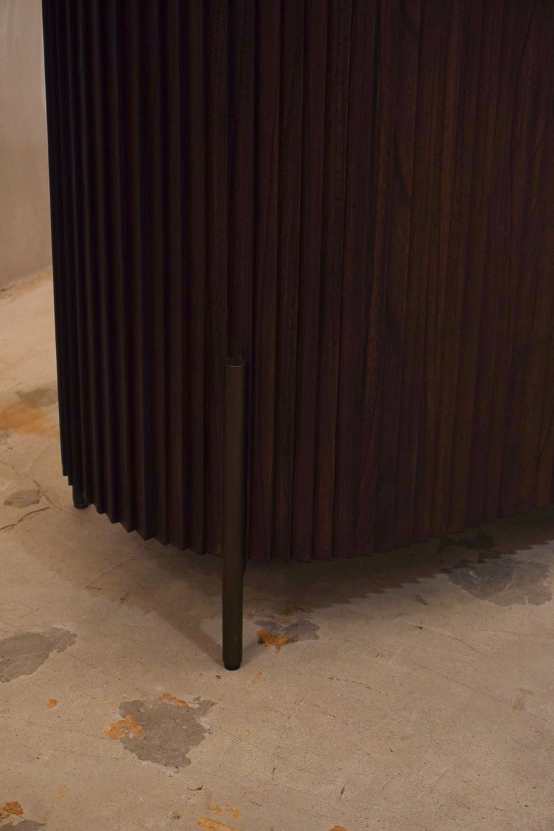 Versmissen<br>Pogoro Sideboard<br>bob's box - ヴィンテージ SHARK ATTACK