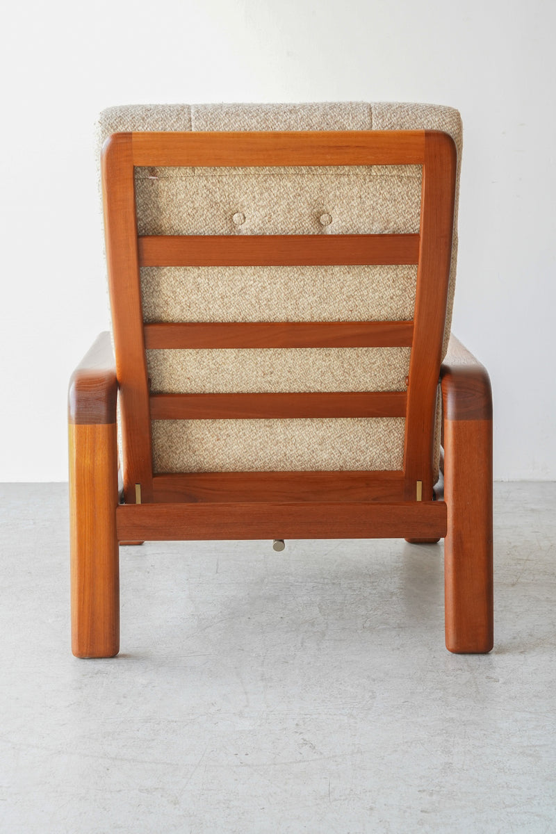 H DESIGN <br> ファブリック ラウンジチェア <br> Denmark <br> 大和店 - ヴィンテージ SHARK ATTACK