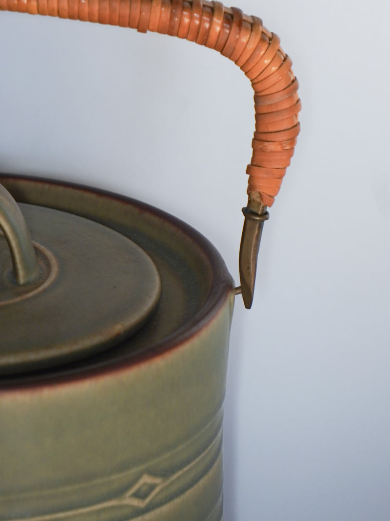 NISSEN社 , Jens.H.Quistgaard <br>Runeシリーズ , ティーポット <br>1960's , Denmark<br>bob's box