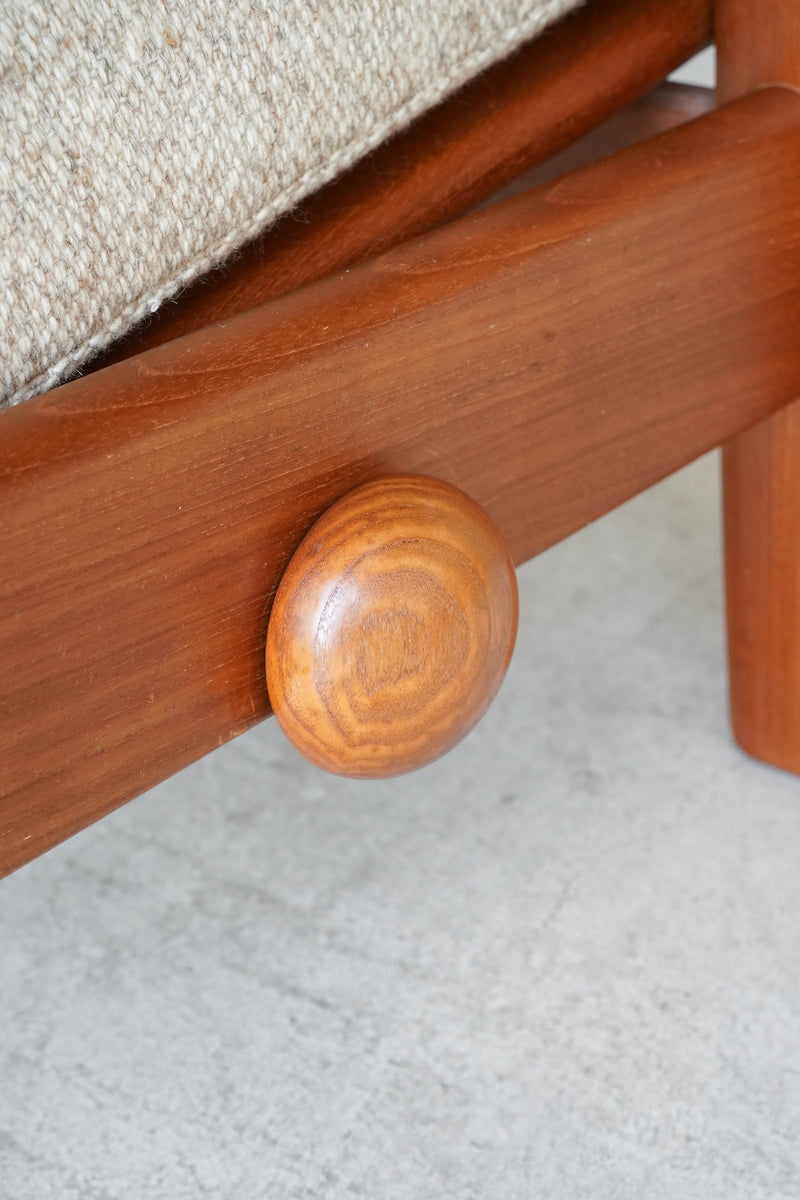 H DESIGN <br> ファブリック ラウンジチェア <br> Denmark <br> 大和店 - ヴィンテージ SHARK ATTACK