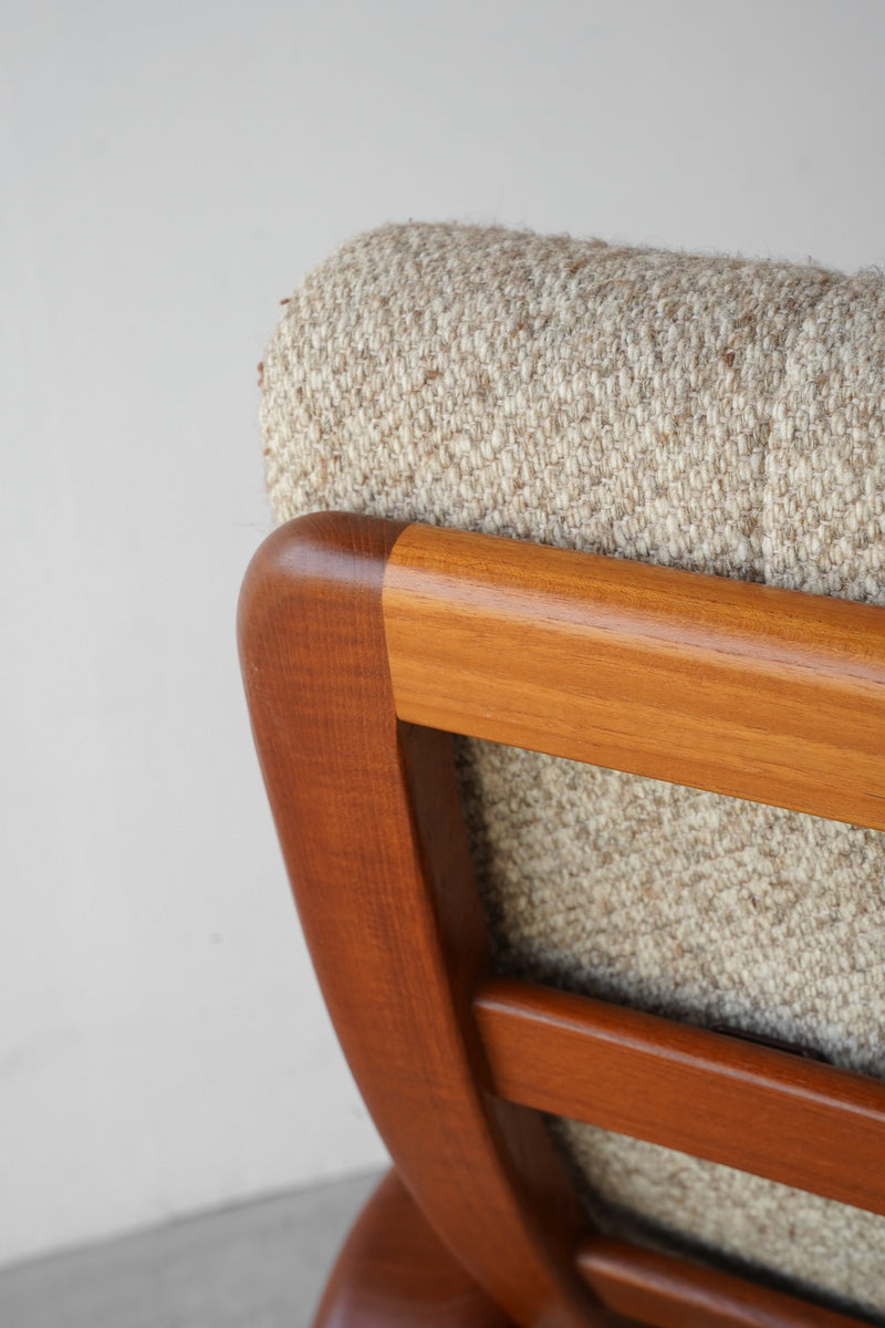 H DESIGN <br> ファブリック ラウンジチェア <br> Denmark <br> 大和店 - ヴィンテージ SHARK ATTACK