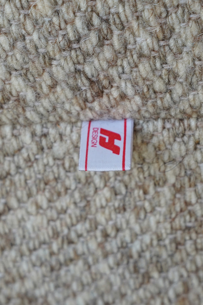 H DESIGN <br> ファブリック ラウンジチェア <br> Denmark <br> 大和店 - ヴィンテージ SHARK ATTACK