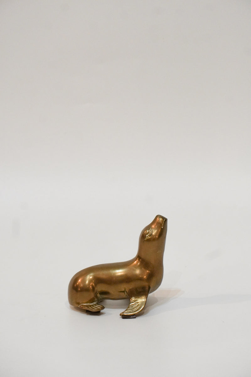 真鍮 アザラシ オブジェ <br>cerote antiques - ヴィンテージ SHARK ATTACK