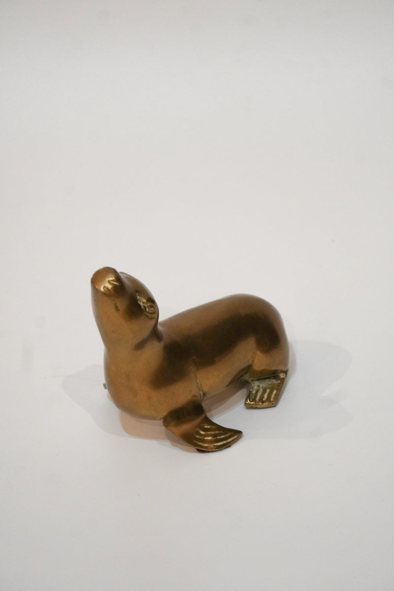 真鍮 アザラシ オブジェ <br>cerote antiques - ヴィンテージ SHARK ATTACK