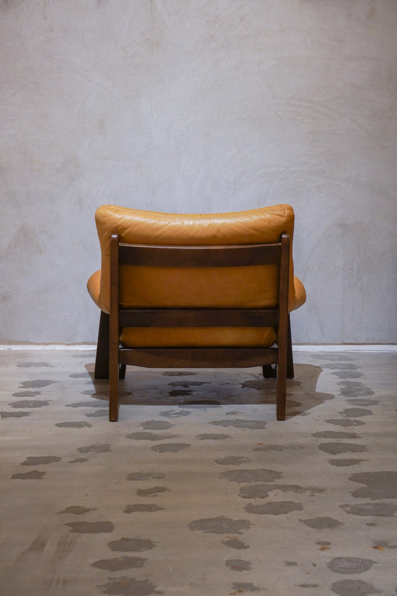 Maison Regain <br>レザーソファ (A) <br>1970's ,France <br>bob's box - ヴィンテージ SHARK ATTACK