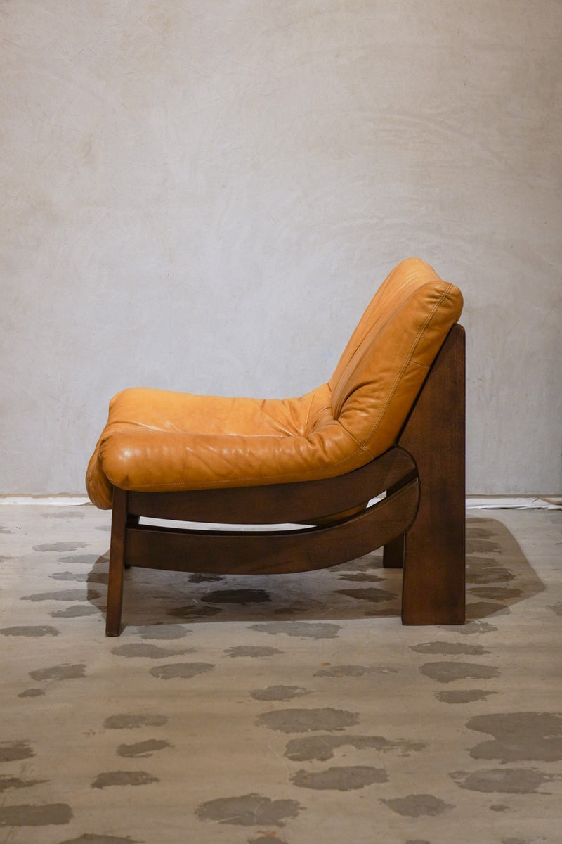 Maison Regain <br>レザーソファ (B) <br>1970's ,France <br>bob's box - ヴィンテージ SHARK ATTACK