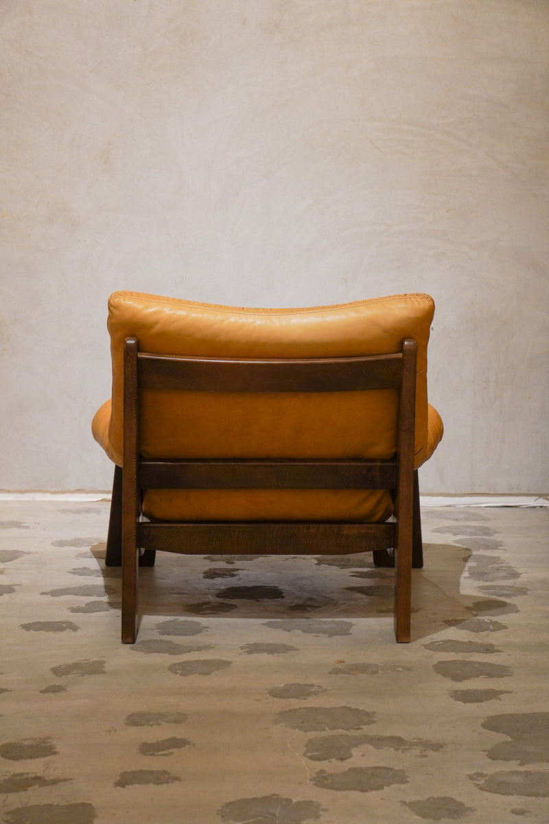 Maison Regain <br>レザーソファ (B) <br>1970's ,France <br>bob's box - ヴィンテージ SHARK ATTACK