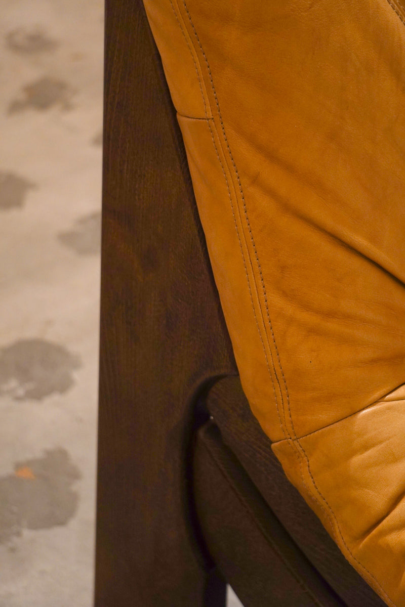 Maison Regain <br>レザーソファ (B) <br>1970's ,France <br>bob's box - ヴィンテージ SHARK ATTACK