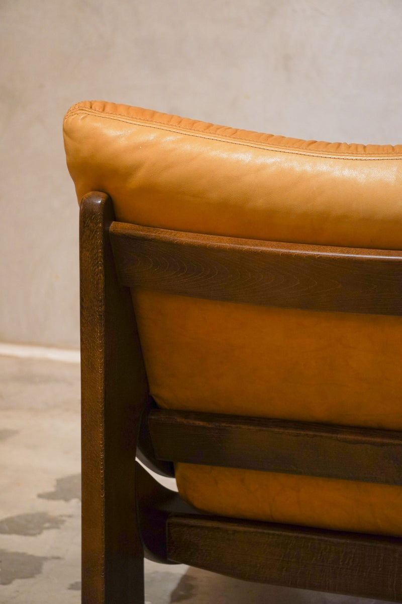 Maison Regain <br>レザーソファ (B) <br>1970's ,France <br>bob's box - ヴィンテージ SHARK ATTACK