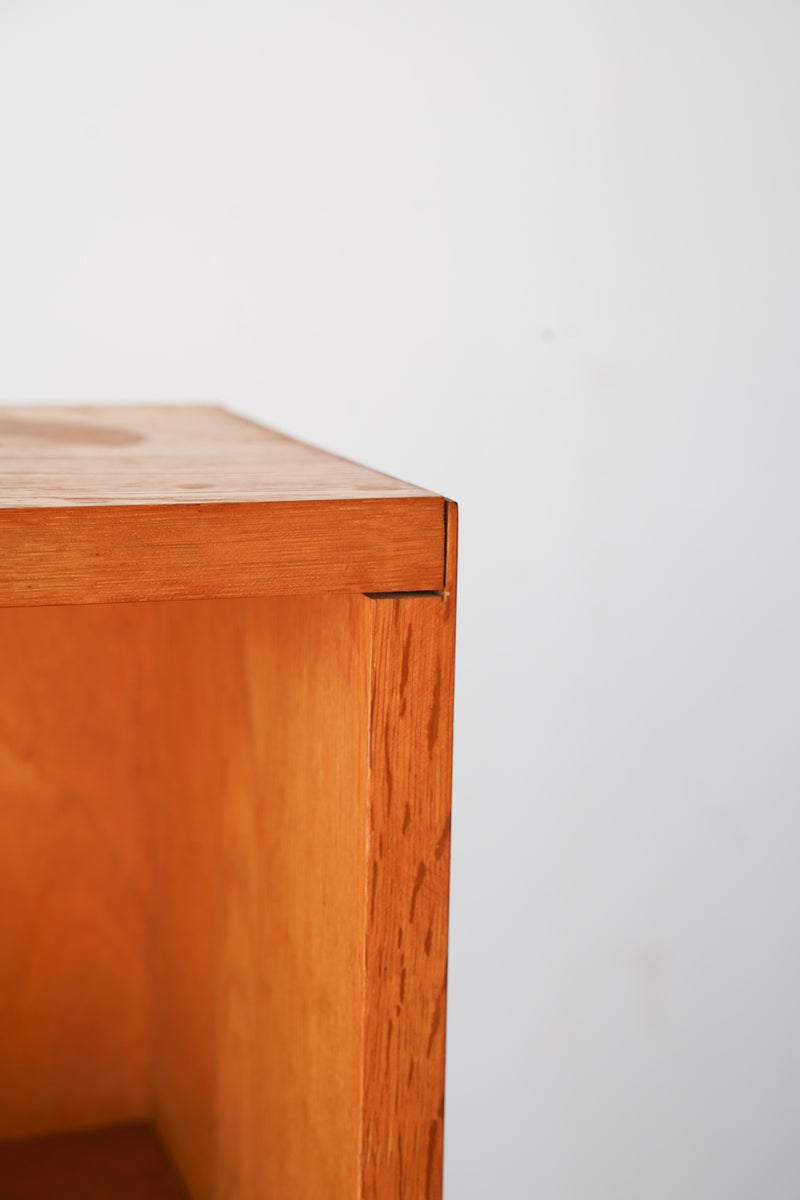 オークウッド ブックシェルフ<br> 大阪店、大和店 - ヴィンテージ SHARK ATTACK