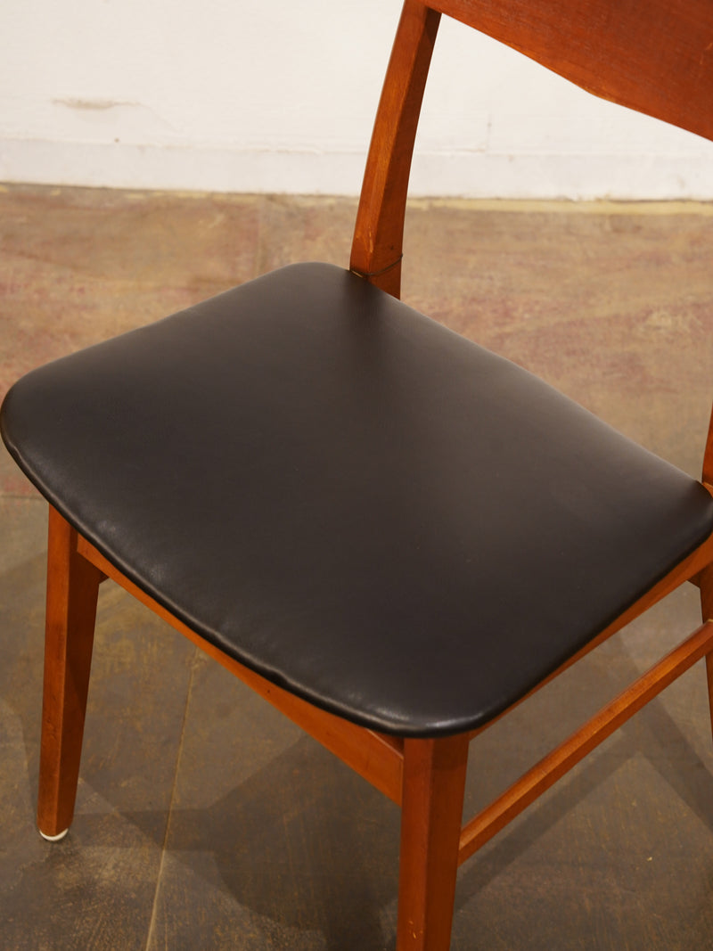 DINING CHAIR
