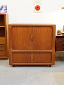 Dyrlund <br>チークウッド キャビネット <br>1960's-1970's , Denmark <br> 大和店