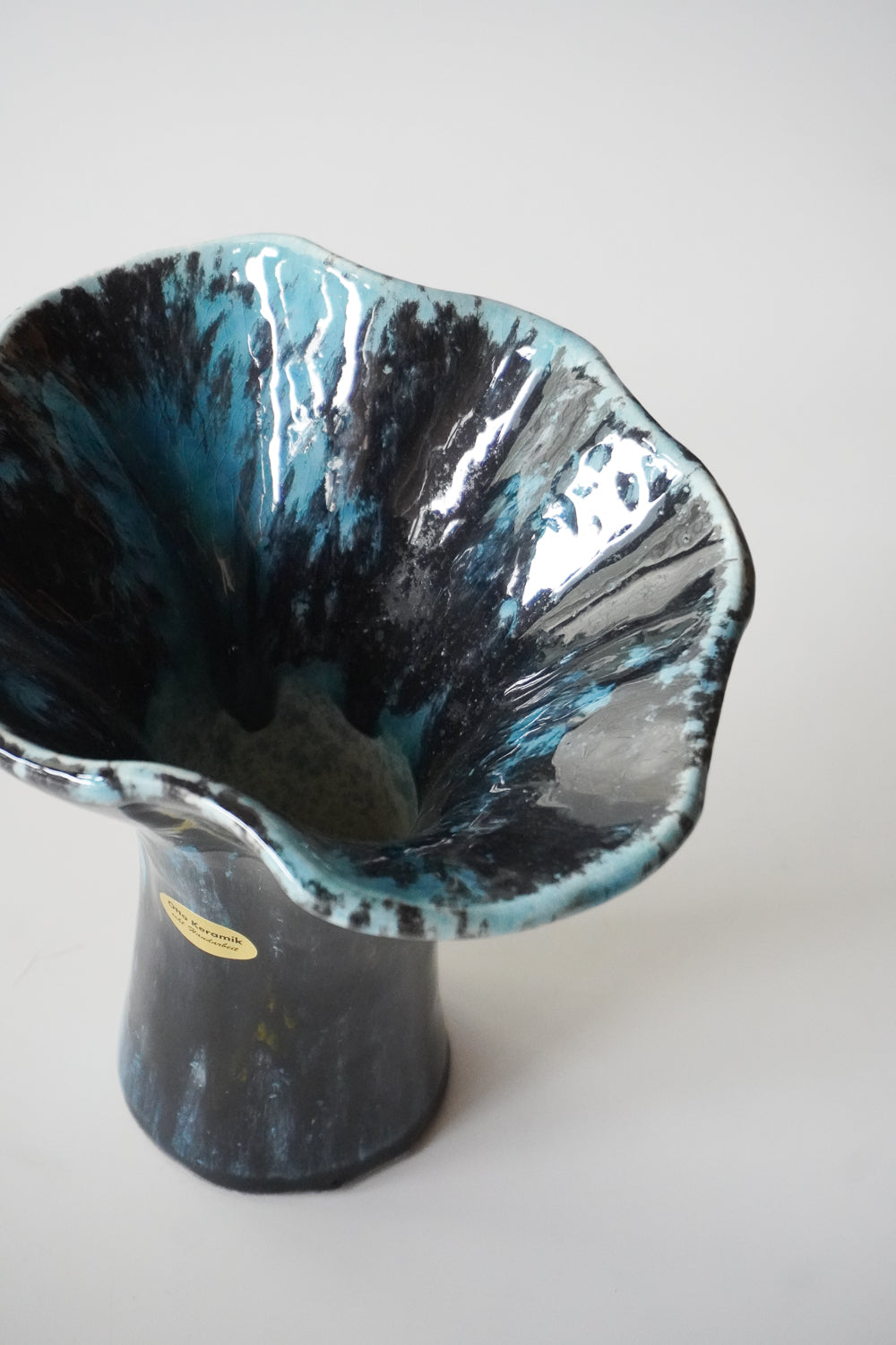 Otto Keramik<br>Vase 2812<br>大和店 - ヴィンテージ SHARK ATTACK