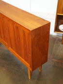 チークウッド サイドボード/キャビネット <br> cerote antiques