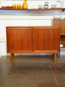 チークウッド サイドボード/キャビネット <br> cerote antiques