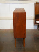 チークウッド サイドボード/キャビネット <br> cerote antiques